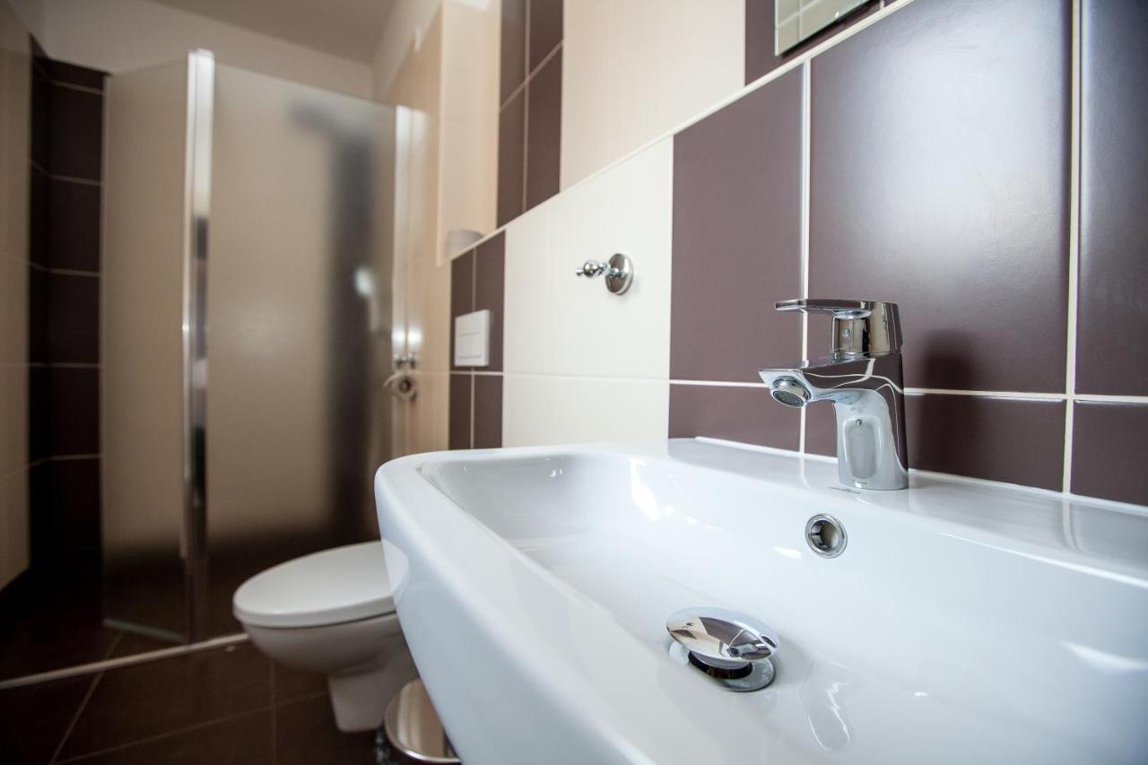 Hotel Stella Пилзен Екстериор снимка