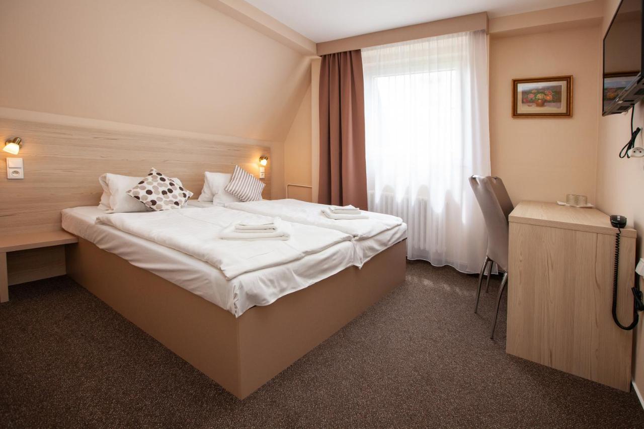 Hotel Stella Пилзен Екстериор снимка
