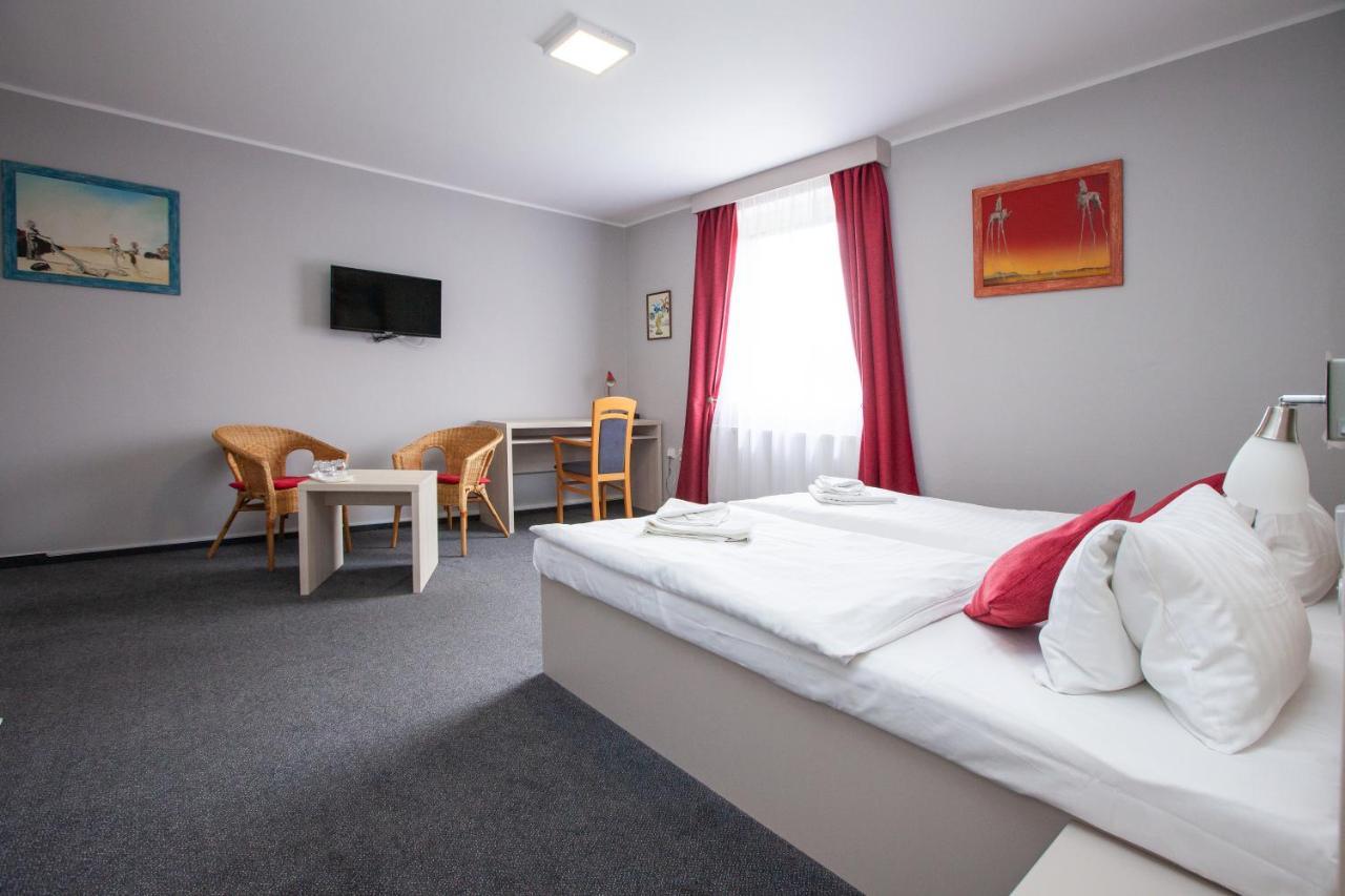 Hotel Stella Пилзен Екстериор снимка