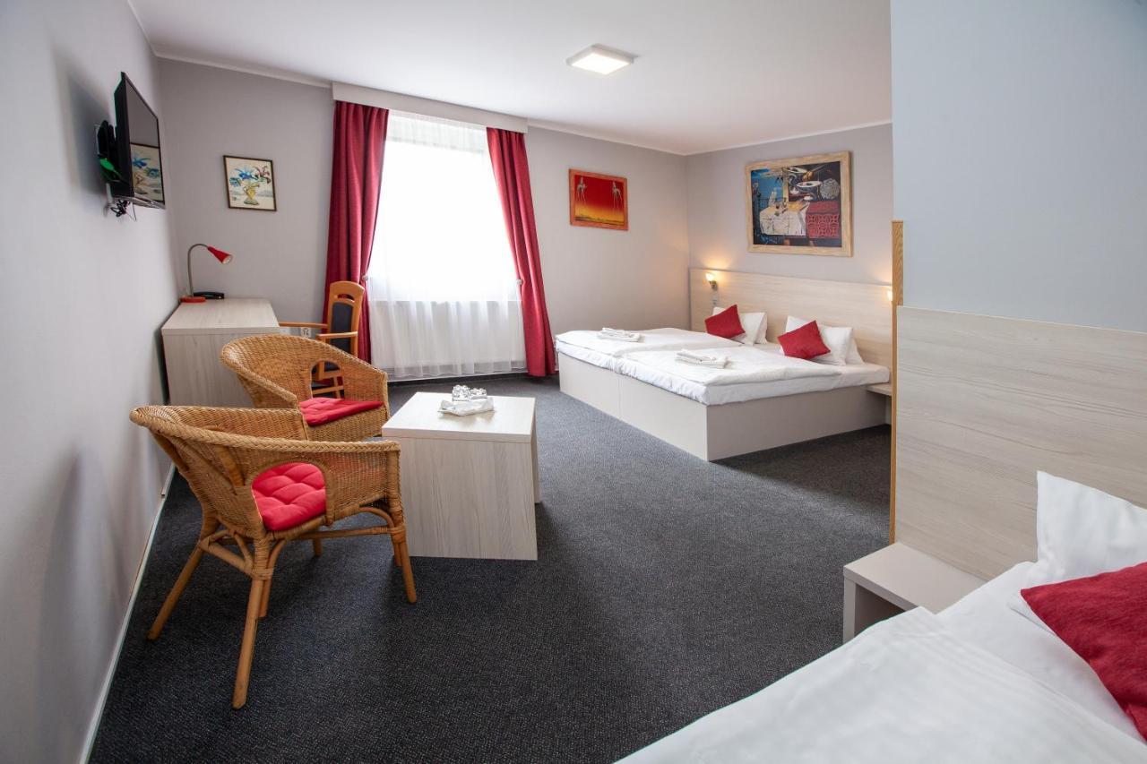 Hotel Stella Пилзен Екстериор снимка